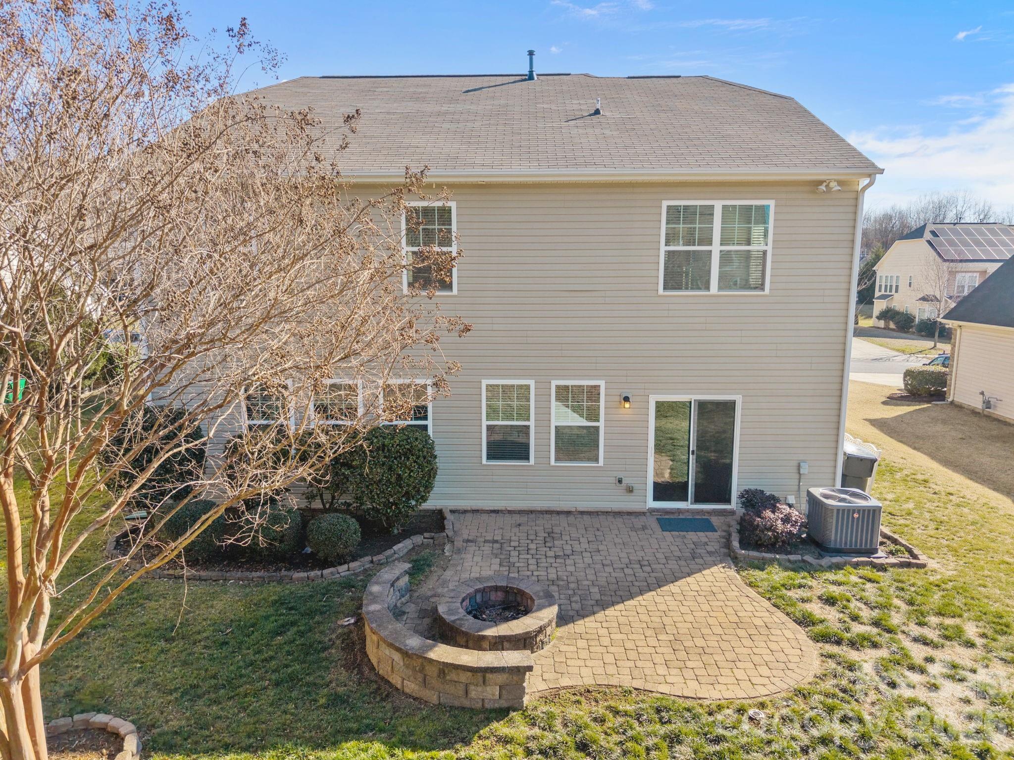 6111 Berewick Commons Parkway — Charlotte
