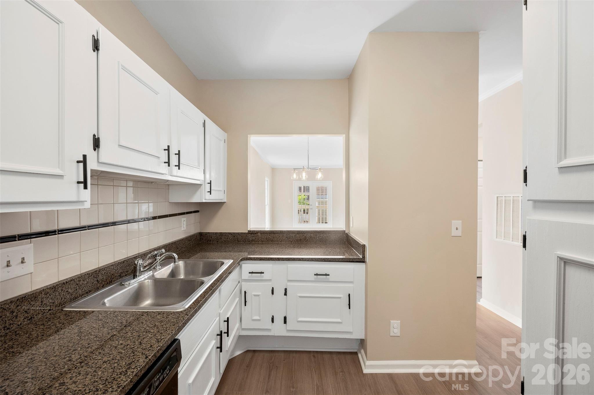 301 Queens Road #108 — Charlotte