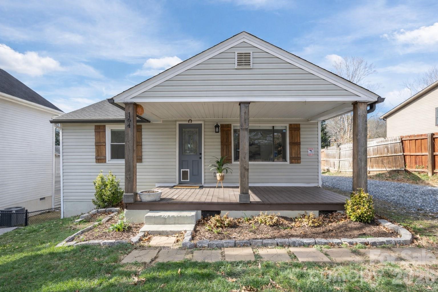 164 Lakeside Drive — Asheville