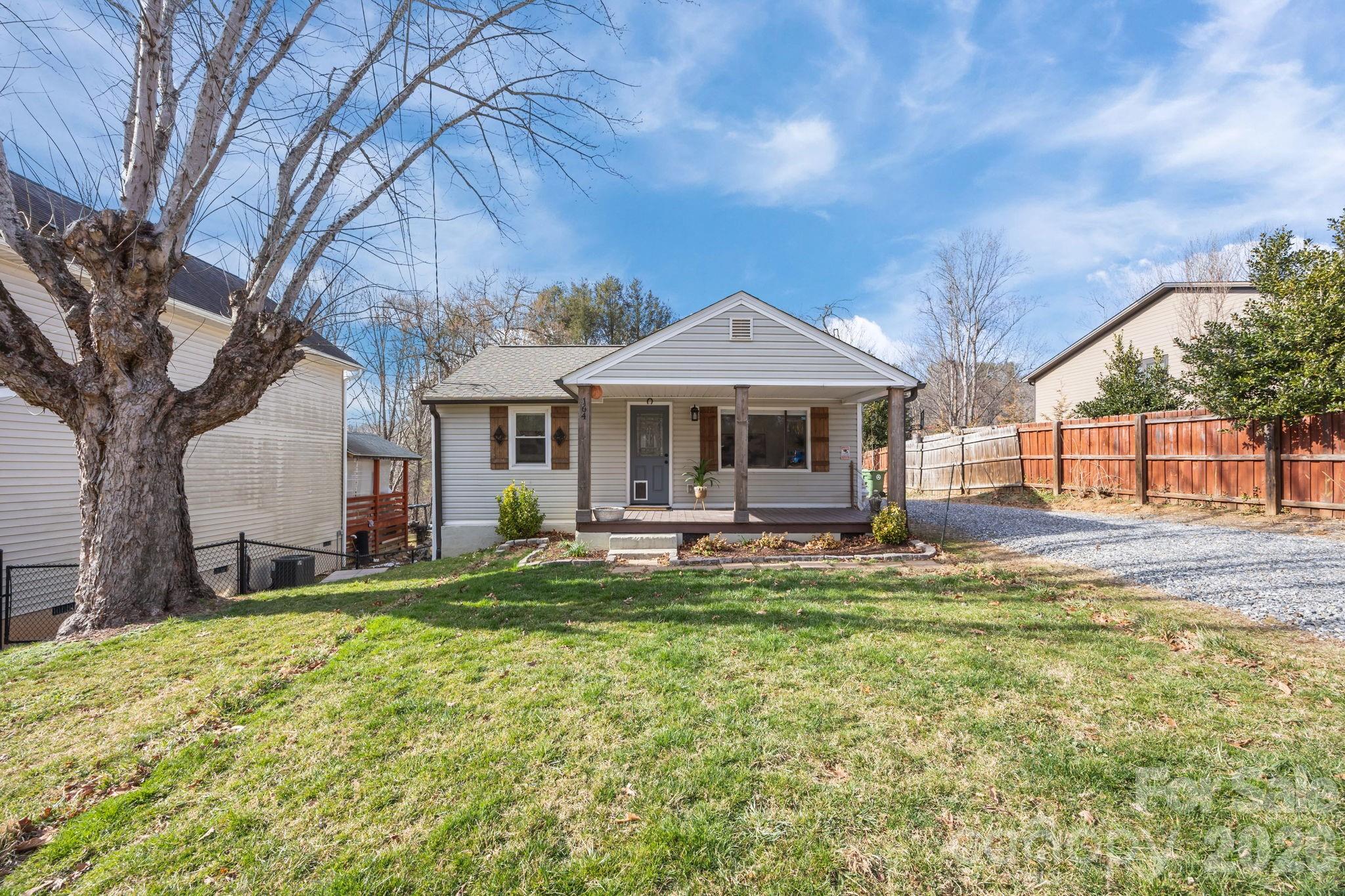 164 Lakeside Drive — Asheville