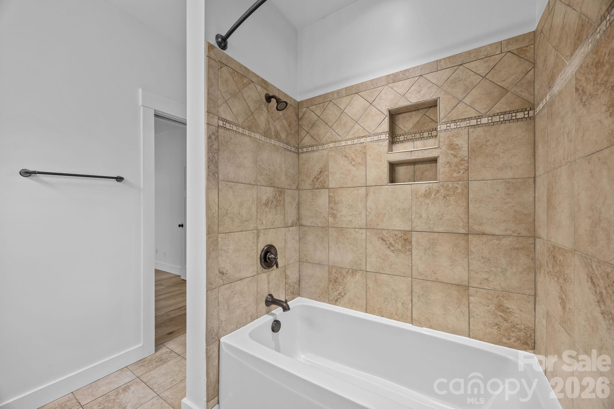 162 Deaver Street — Asheville