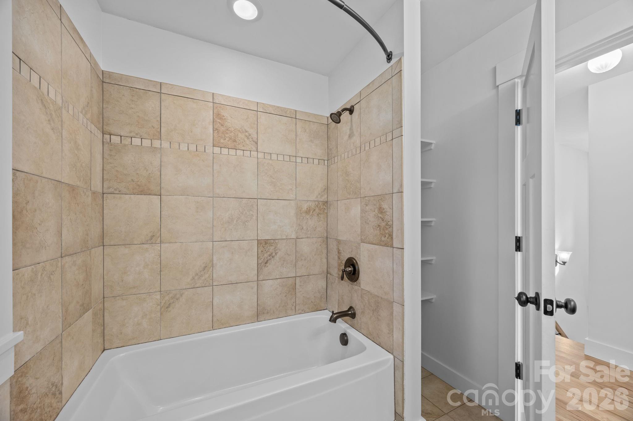 162 Deaver Street — Asheville