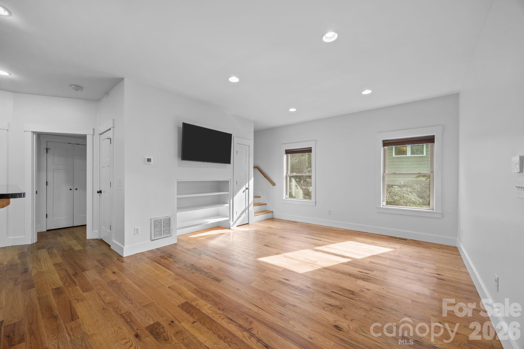 162 Deaver Street — Asheville