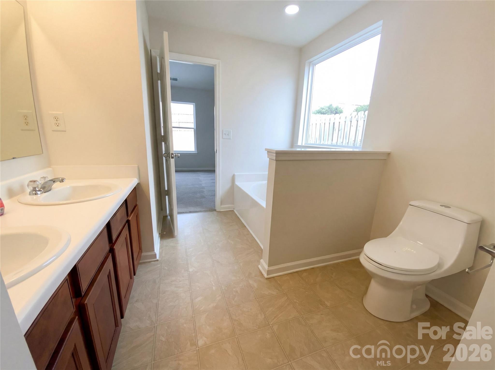 3727 Pimilico Trace Lane — Charlotte