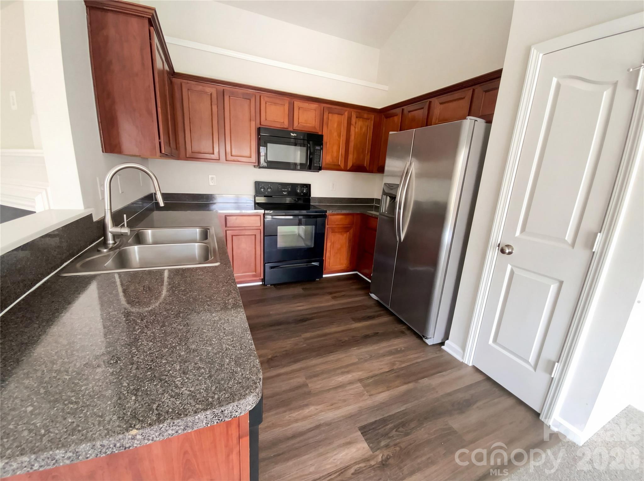 3727 Pimilico Trace Lane — Charlotte