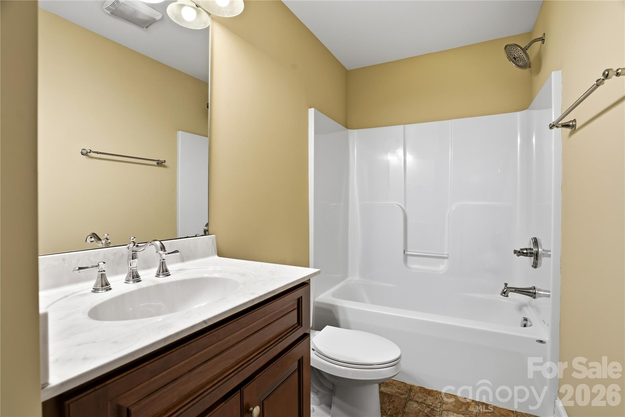 575 Hill Road — Lincolnton
