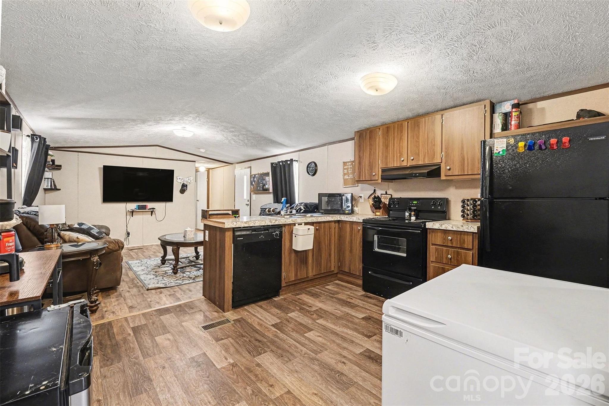 1846 Apple Blossom Road — York