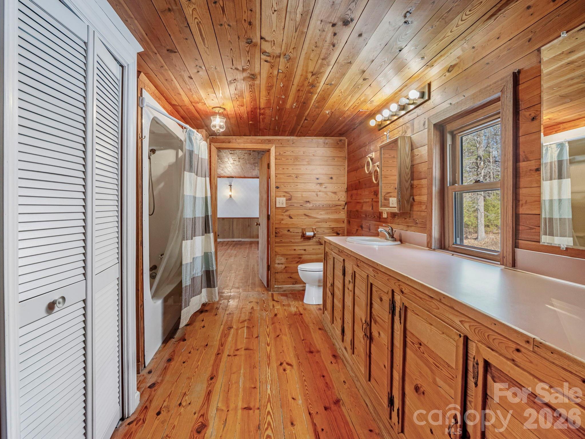 156 Carpenters Knob Drive — Lawndale