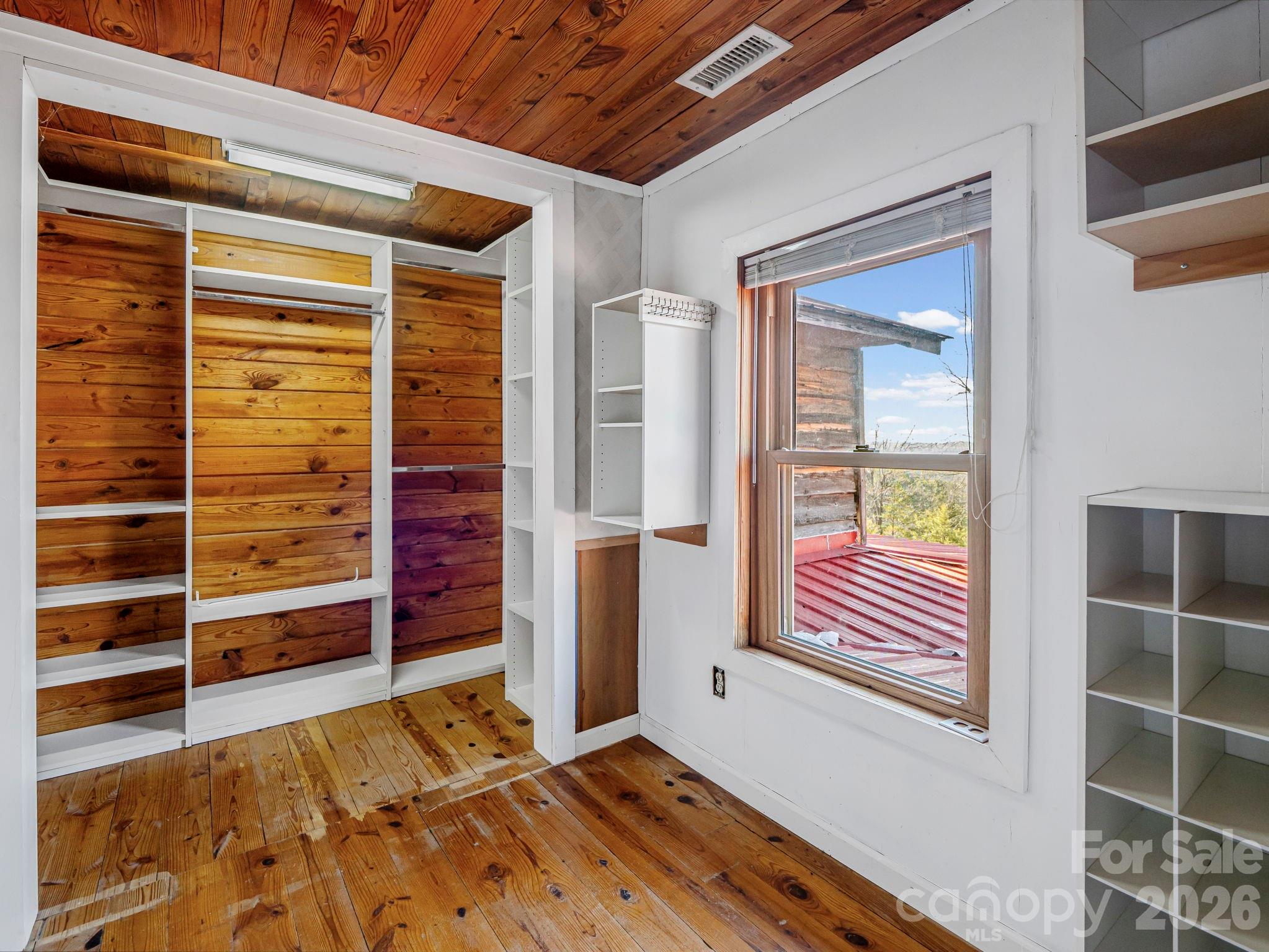 156 Carpenters Knob Drive — Lawndale