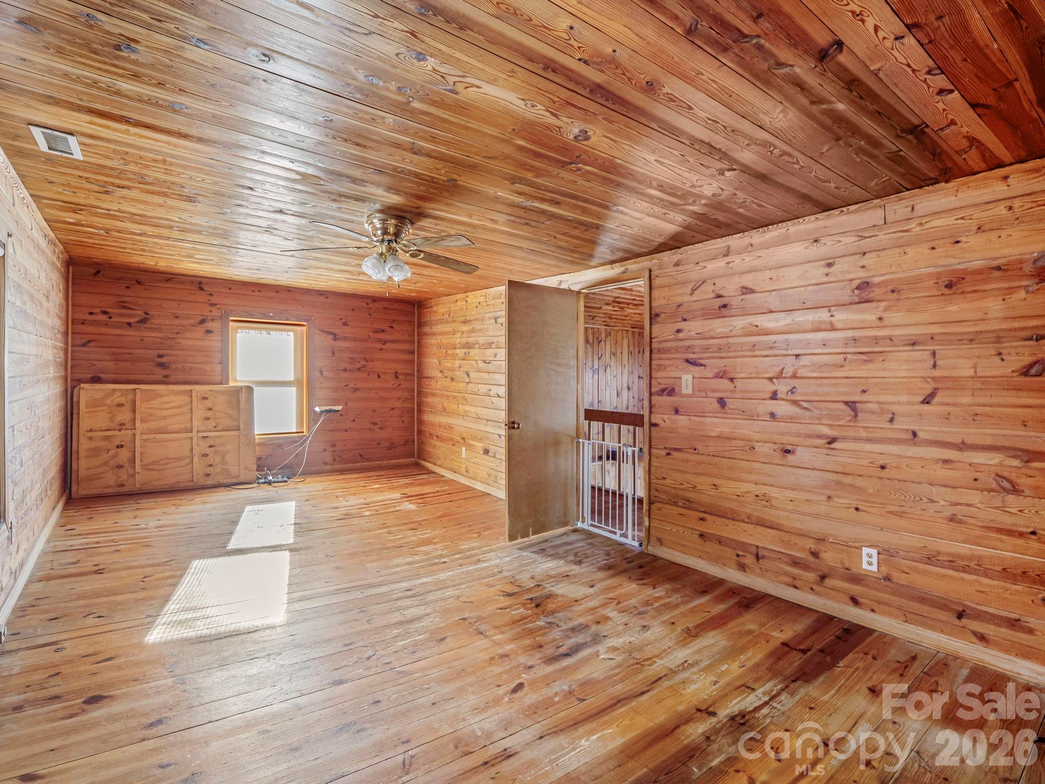 156 Carpenters Knob Drive — Lawndale