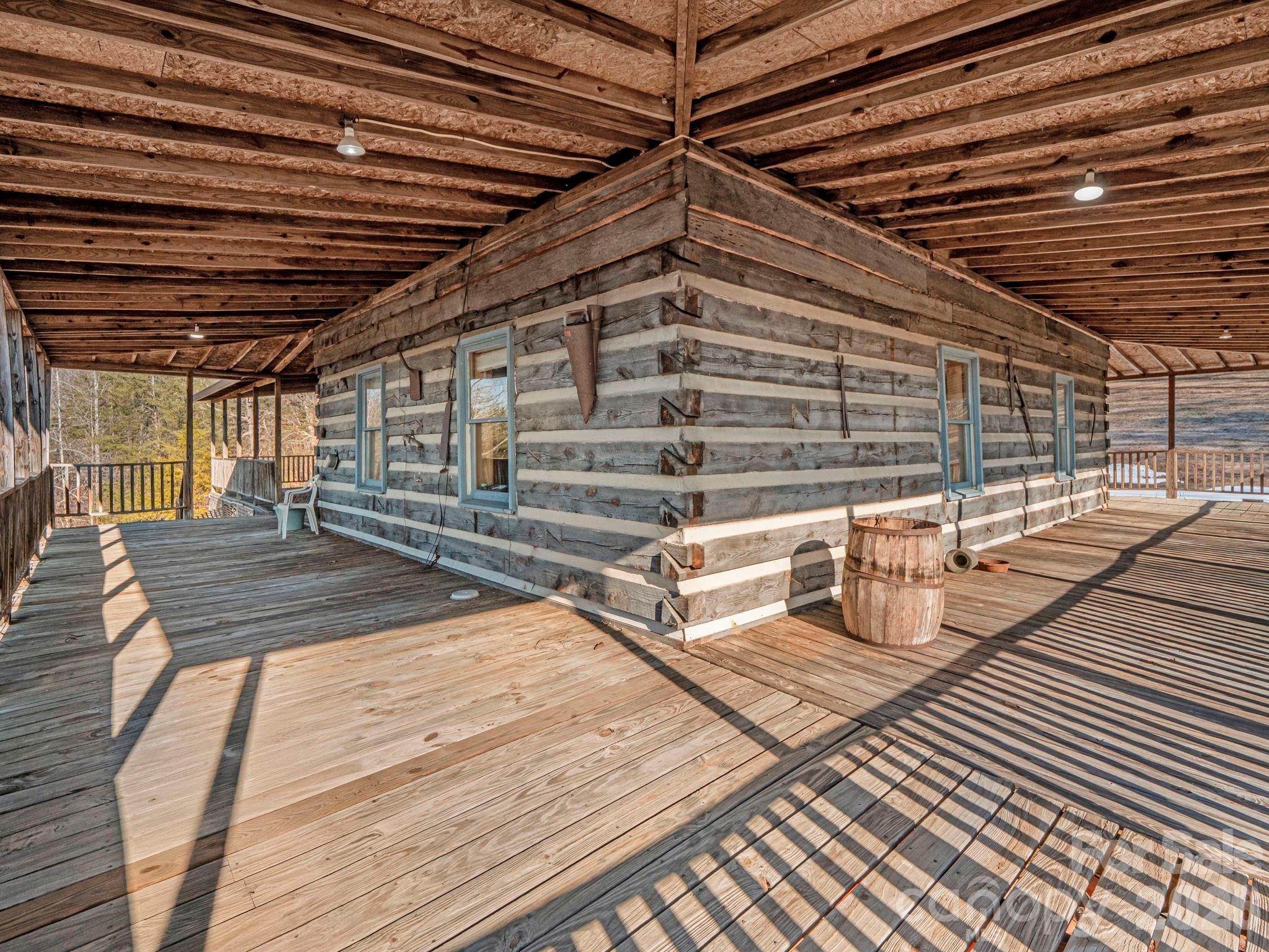 156 Carpenters Knob Drive — Lawndale