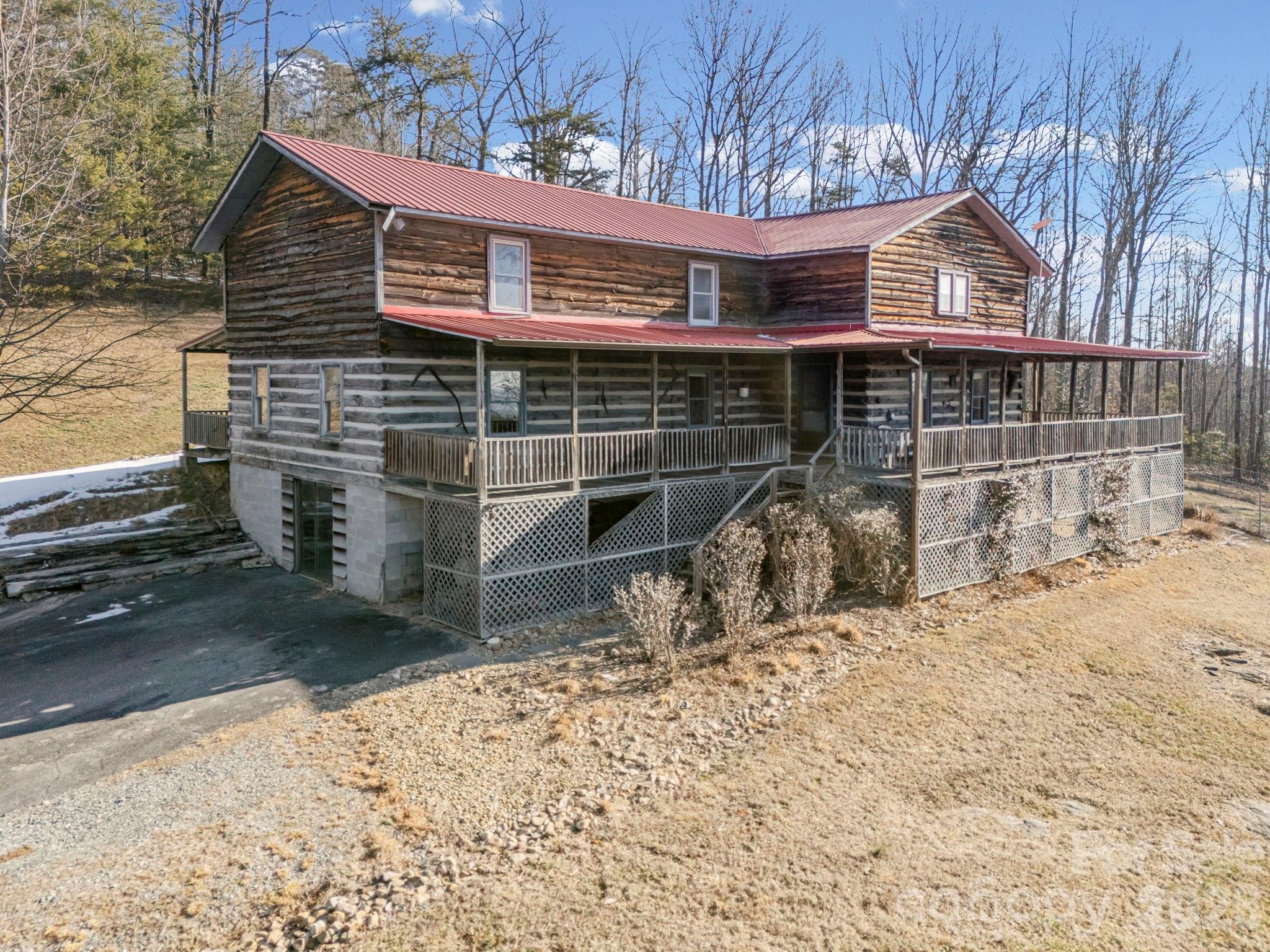 156 Carpenters Knob Drive — Lawndale