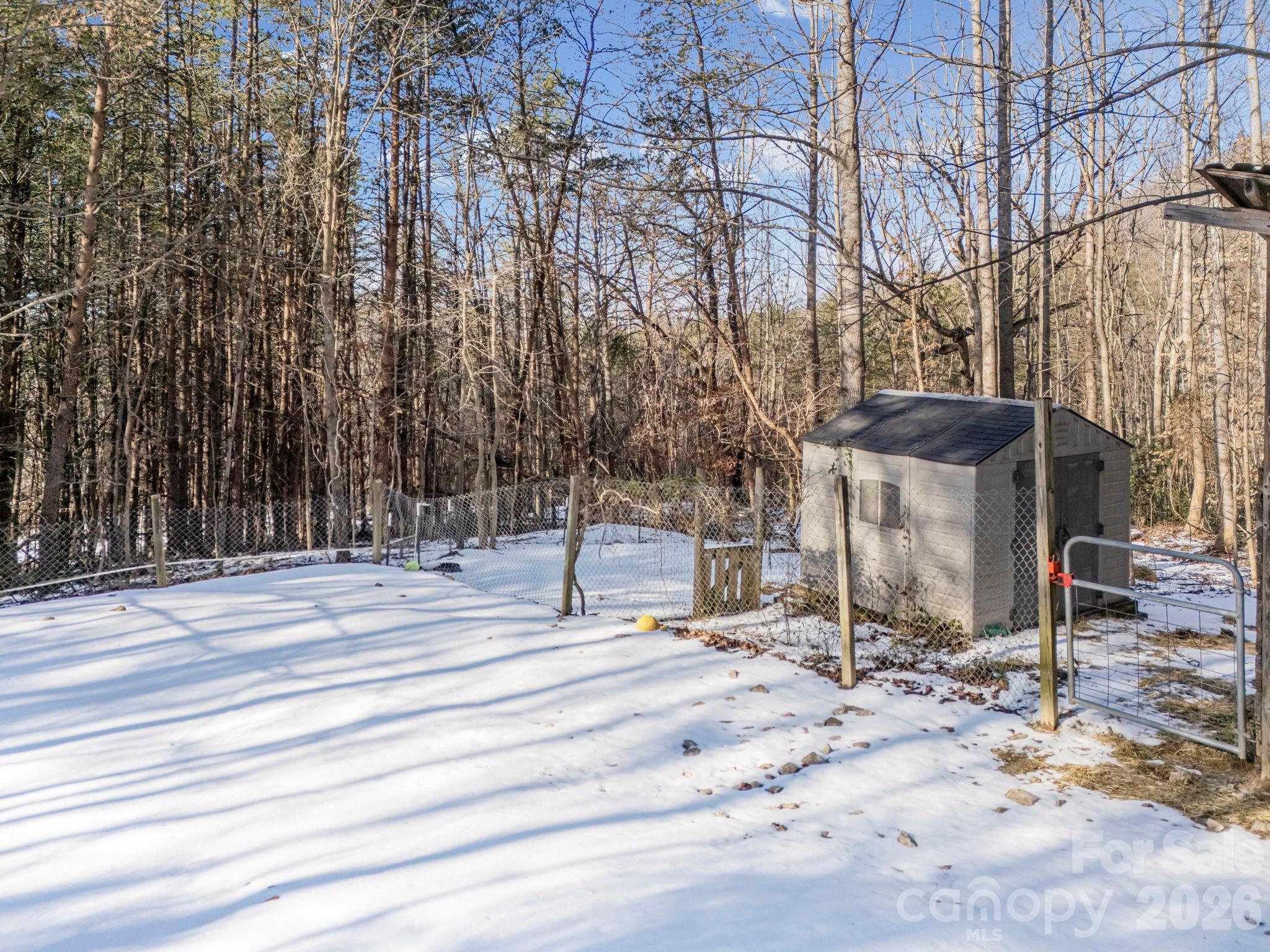 156 Carpenters Knob Drive — Lawndale