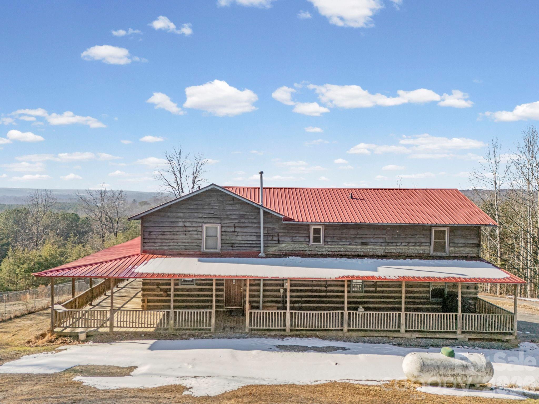 156 Carpenters Knob Drive — Lawndale