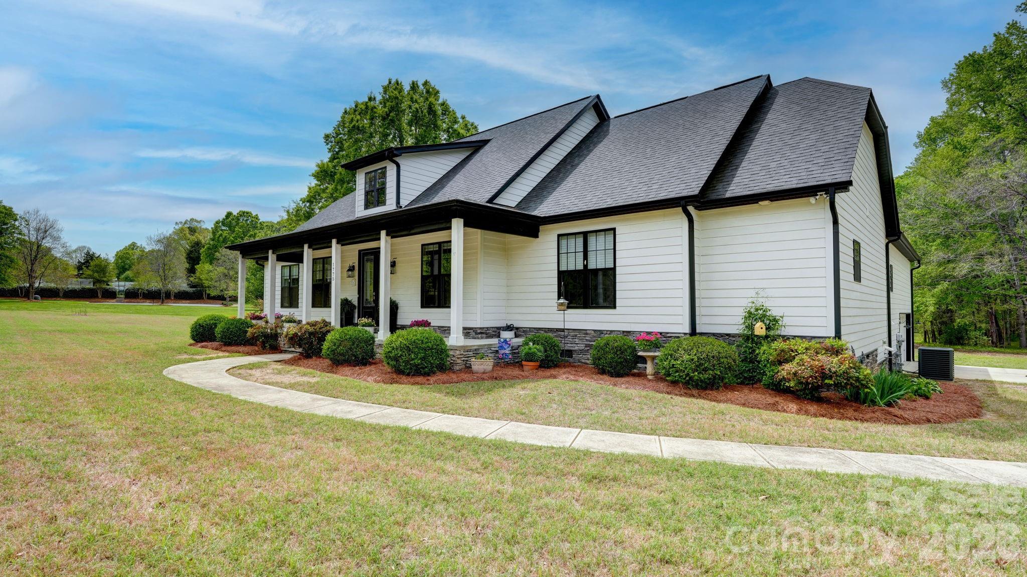 1775 Enochville Road — Kannapolis