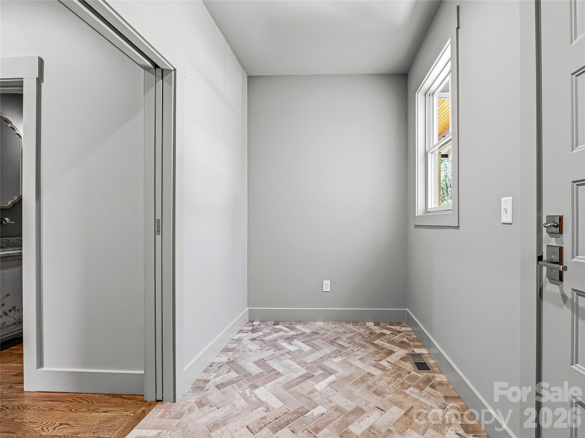 Lot 16 Ashe Park Circle — Asheville