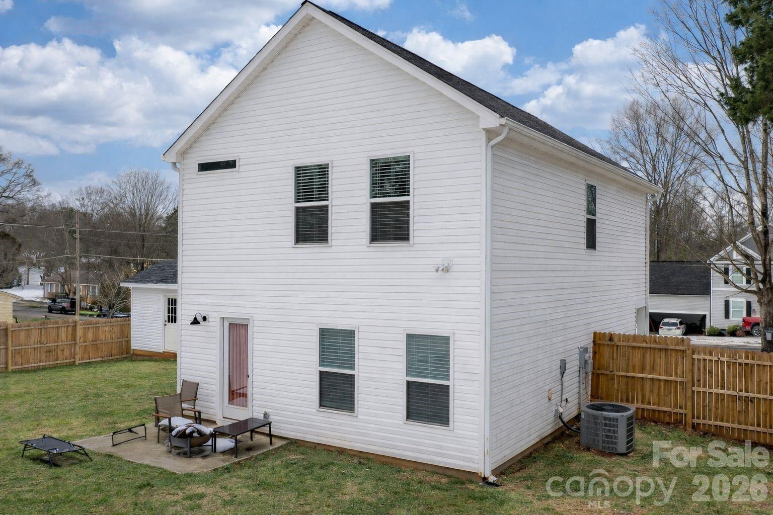 1379 Melviney Street — Statesville