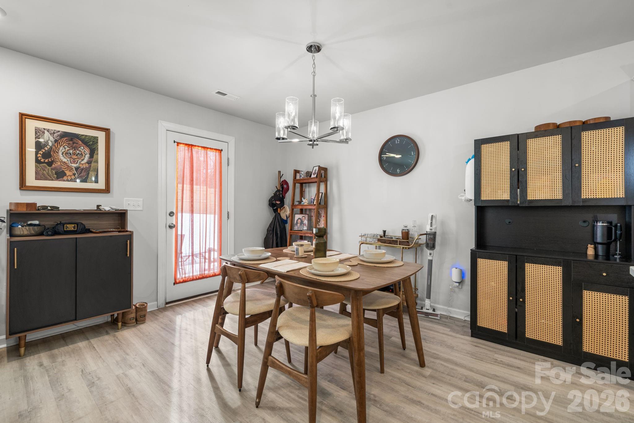1379 Melviney Street — Statesville