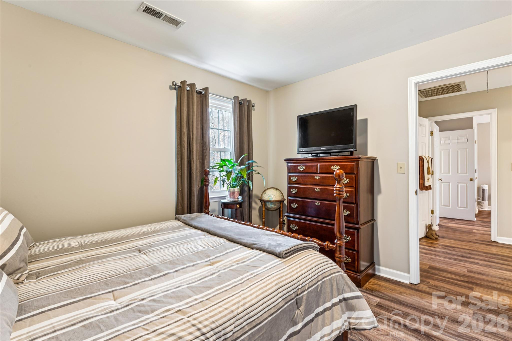 5220 Bridge Pointe Drive — Clemmons