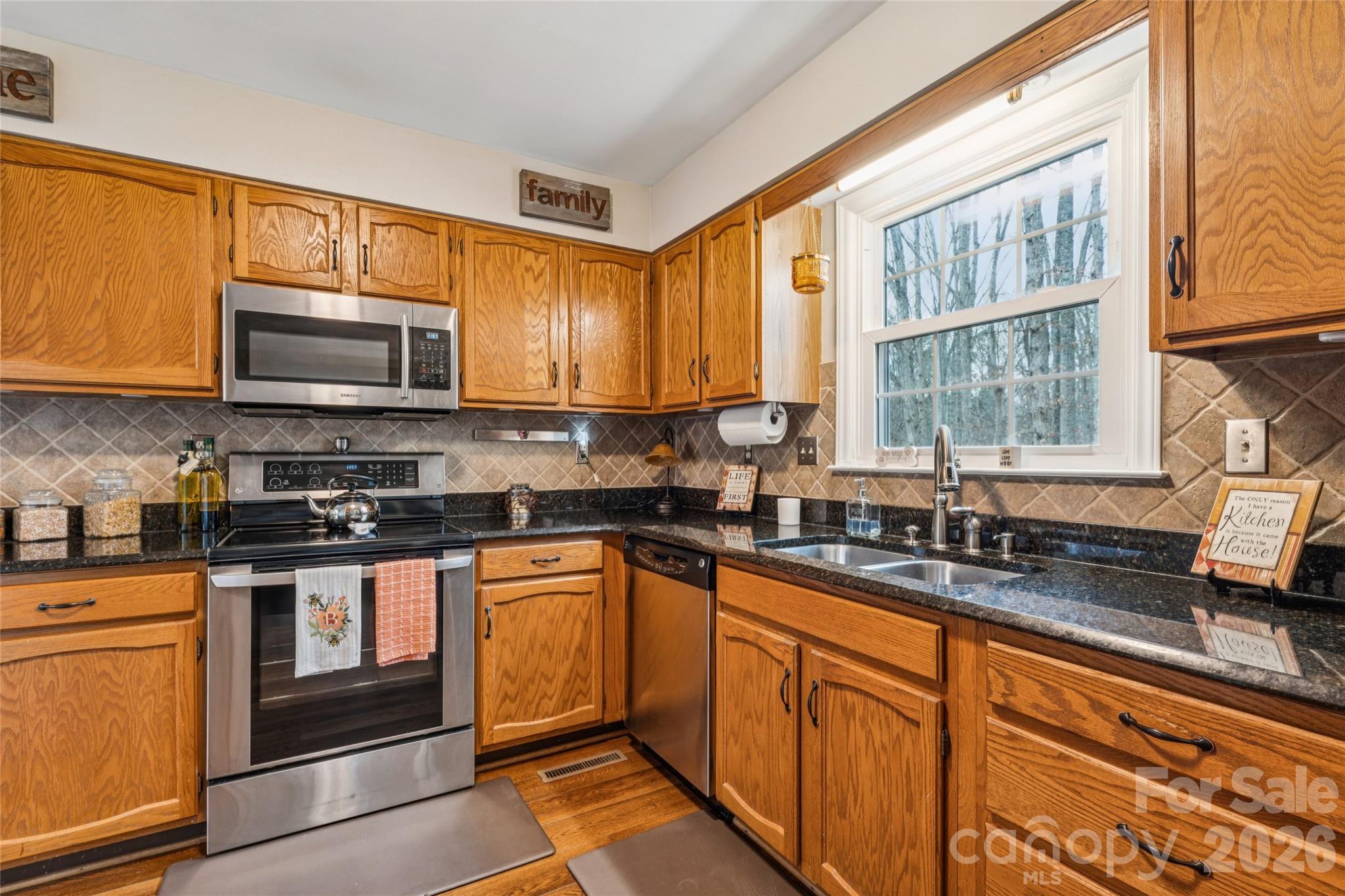 5220 Bridge Pointe Drive — Clemmons