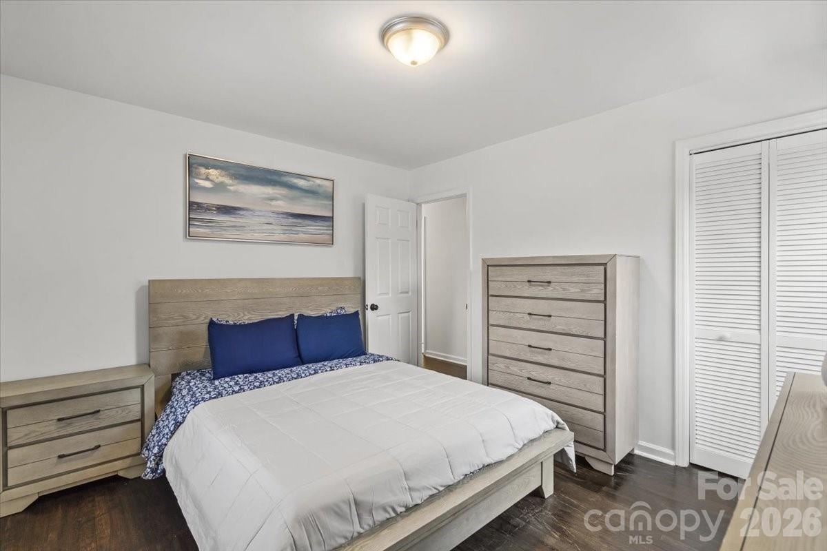 4930 Crestmont Drive — Charlotte