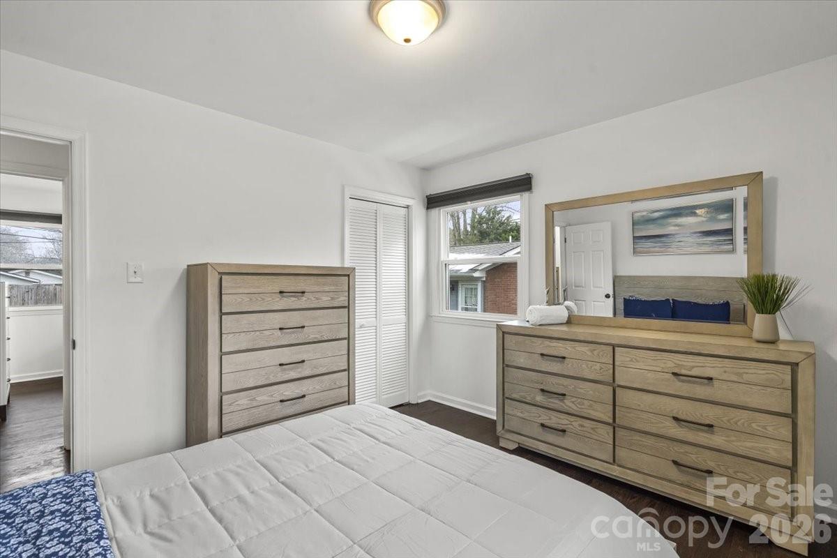 4930 Crestmont Drive — Charlotte