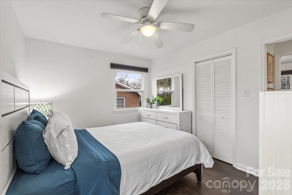 4930 Crestmont Drive — Charlotte