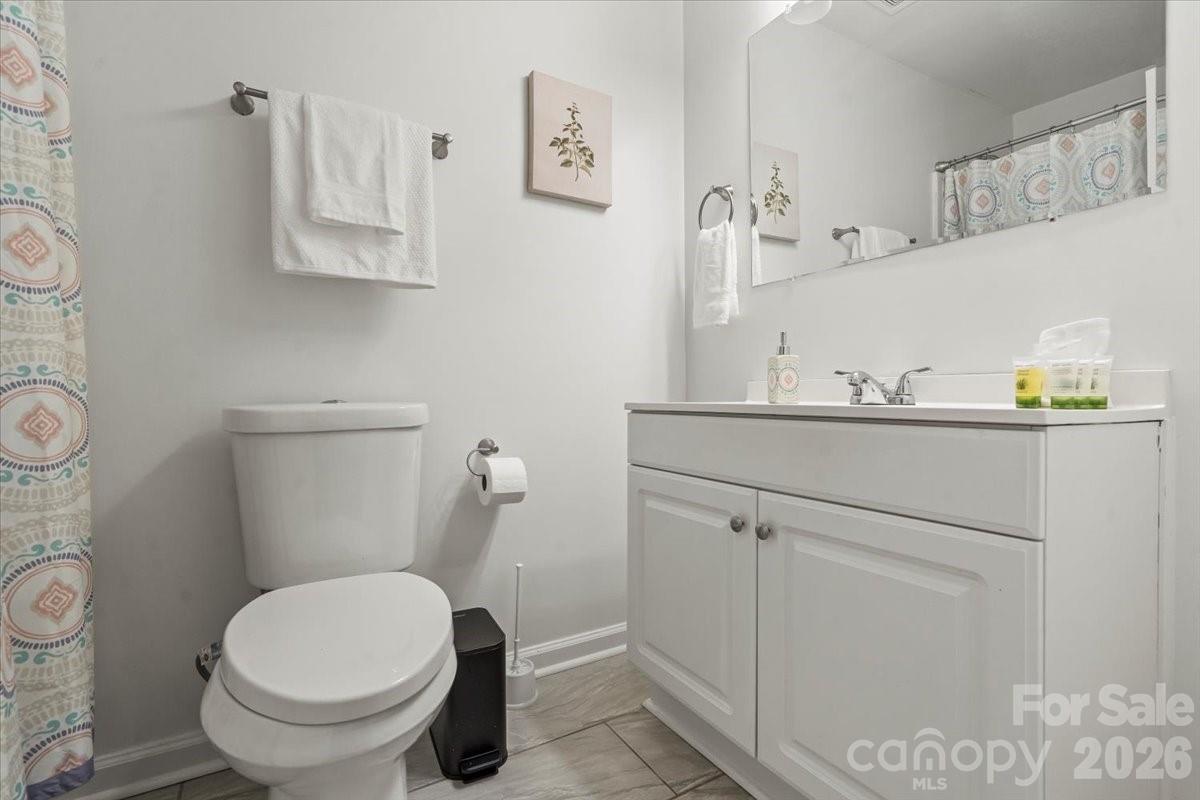 4930 Crestmont Drive — Charlotte