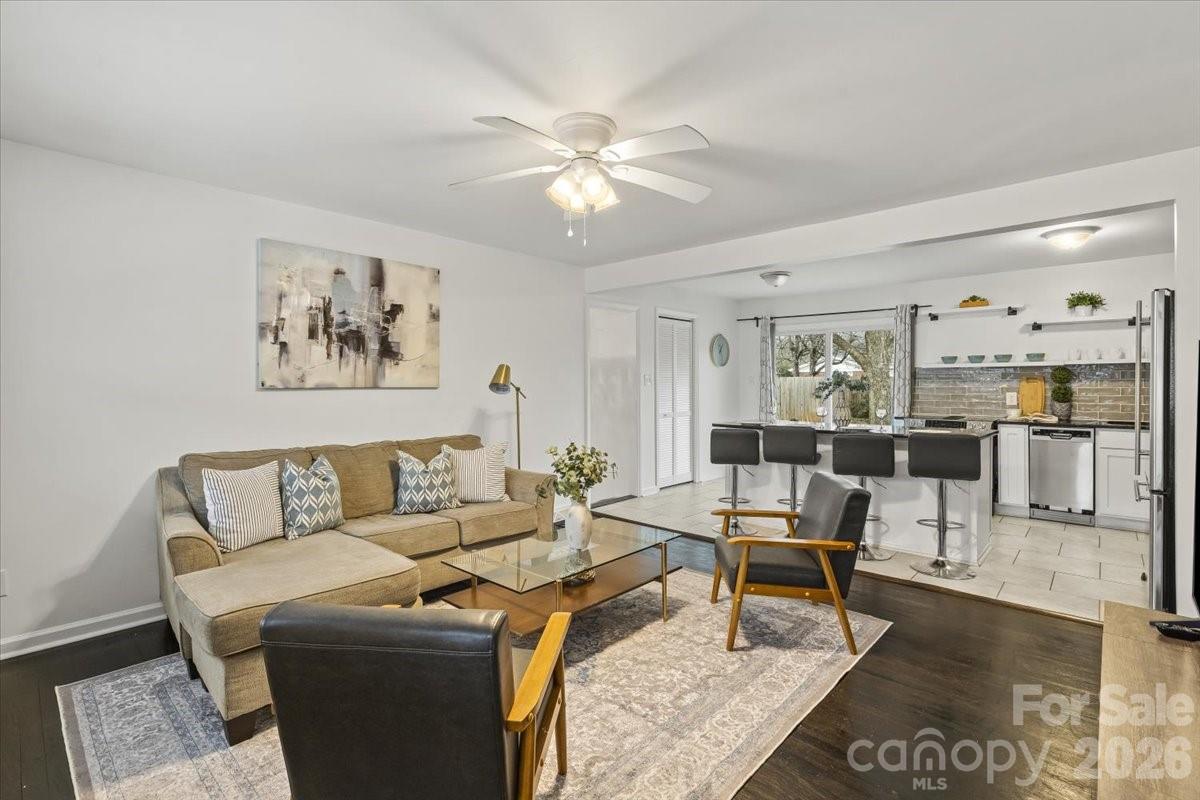 4930 Crestmont Drive — Charlotte