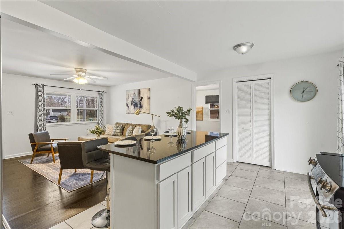 4930 Crestmont Drive — Charlotte