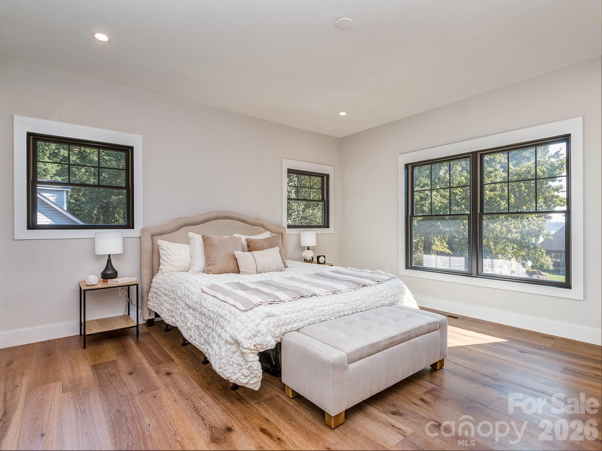 4899 Moonlite Bay Drive — Sherrills Ford