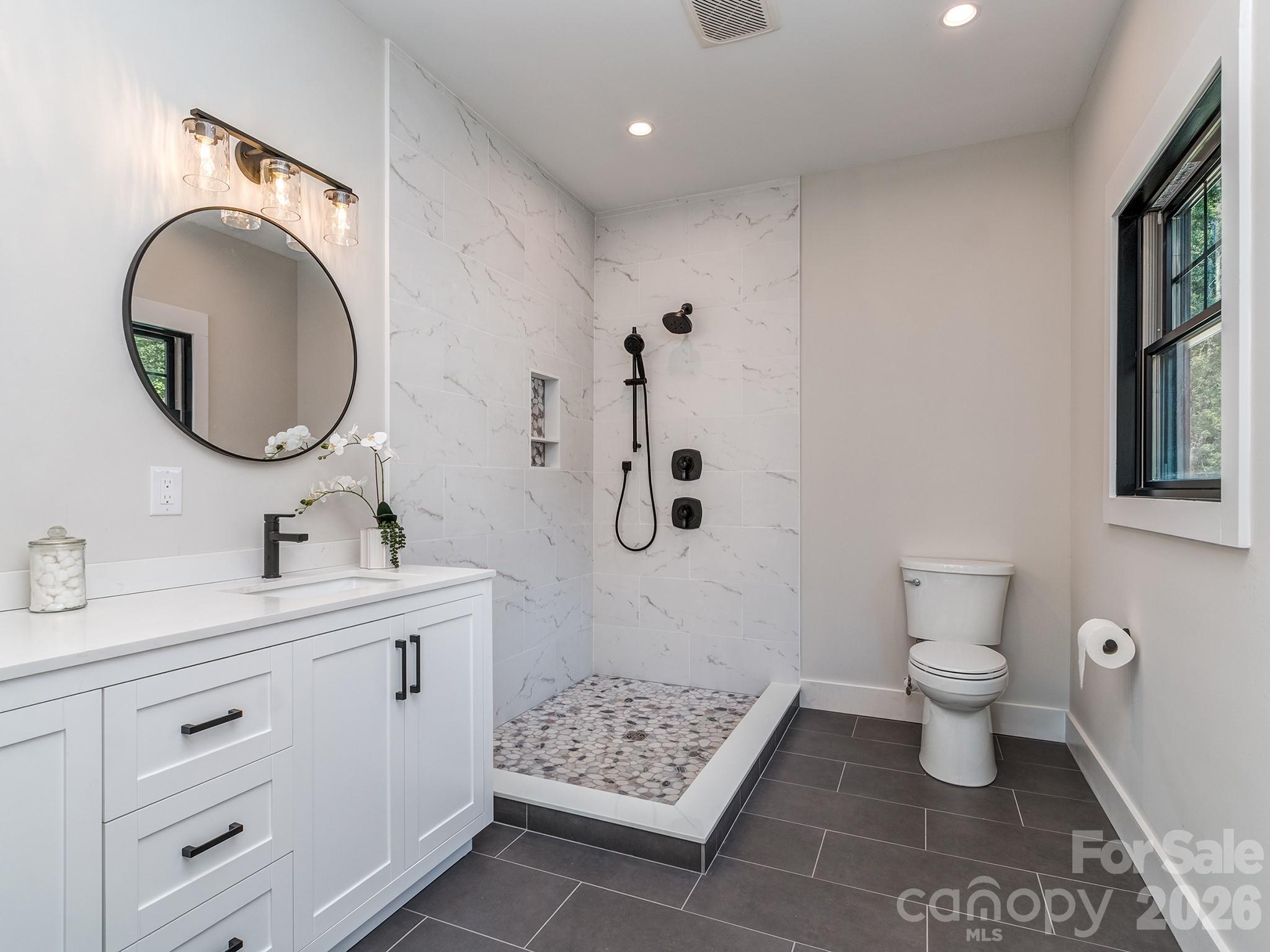 4899 Moonlite Bay Drive — Sherrills Ford