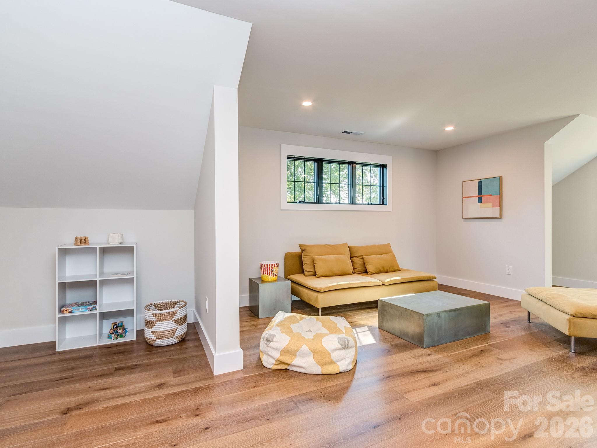 4899 Moonlite Bay Drive — Sherrills Ford