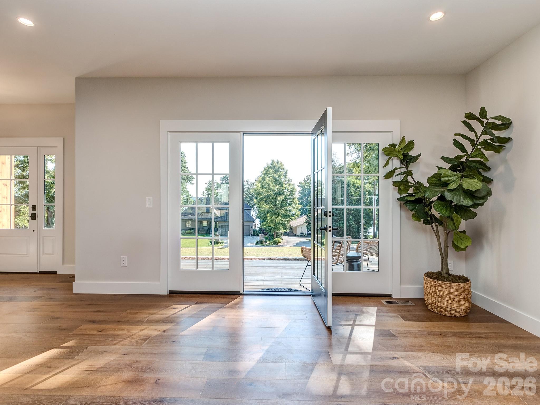 4899 Moonlite Bay Drive — Sherrills Ford