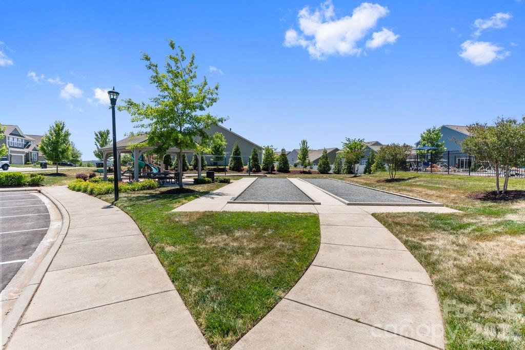 128 Neill Estate Lane — Mooresville