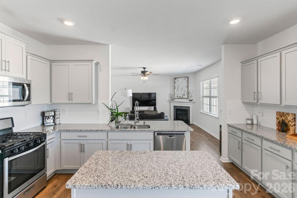 128 Neill Estate Lane — Mooresville