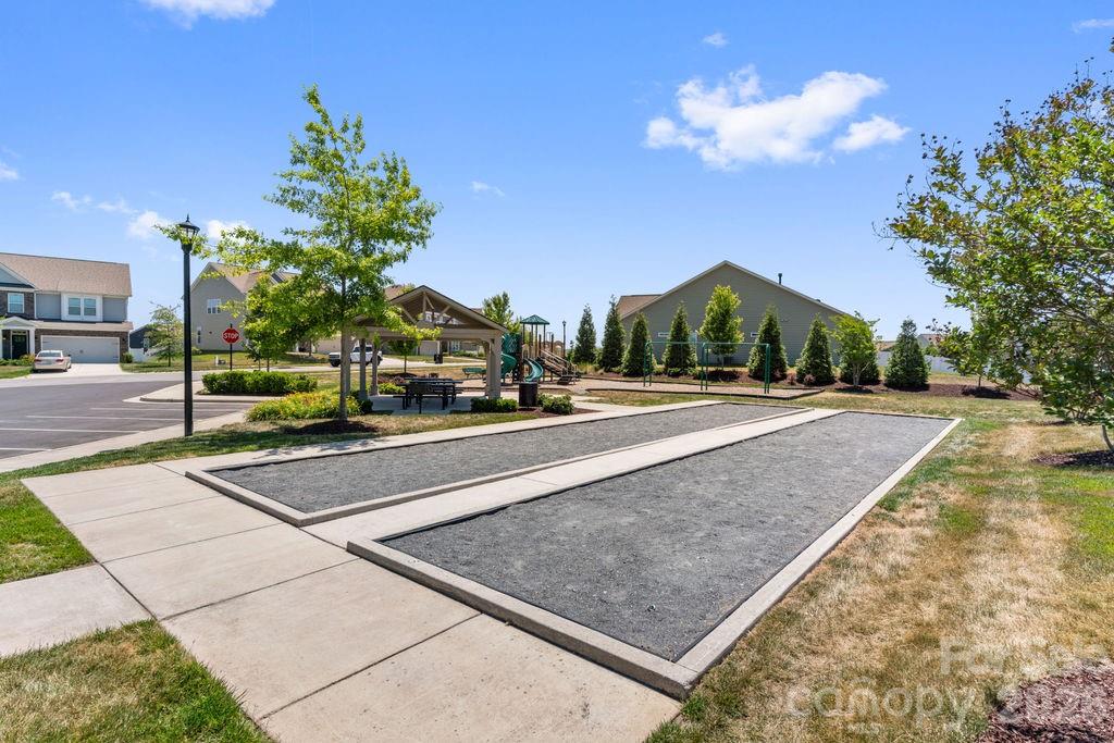 128 Neill Estate Lane — Mooresville