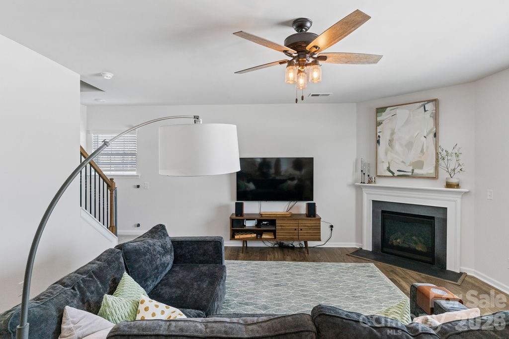 128 Neill Estate Lane — Mooresville