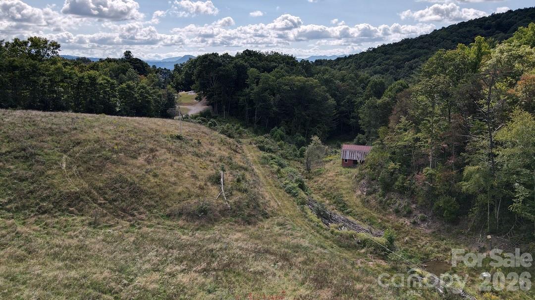 745 Broom Road — Tuckasegee