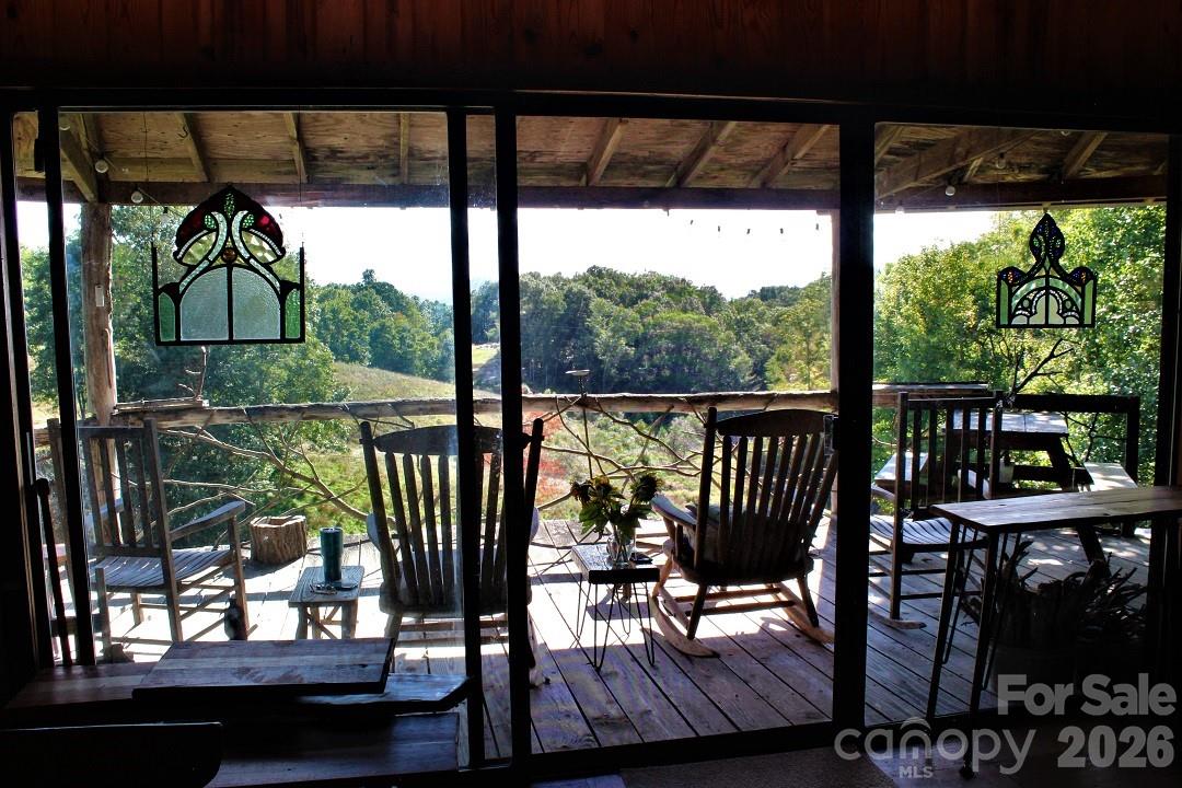745 Broom Road — Tuckasegee
