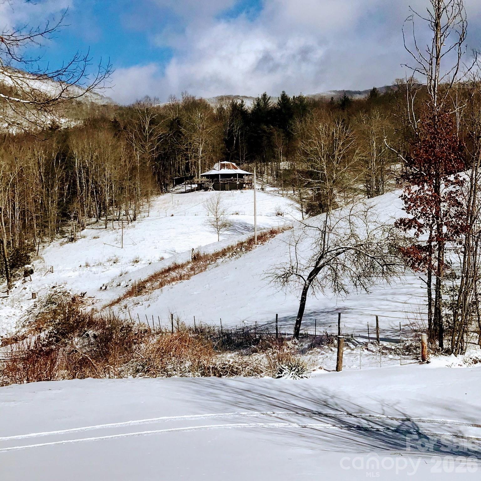 745 Broom Road — Tuckasegee