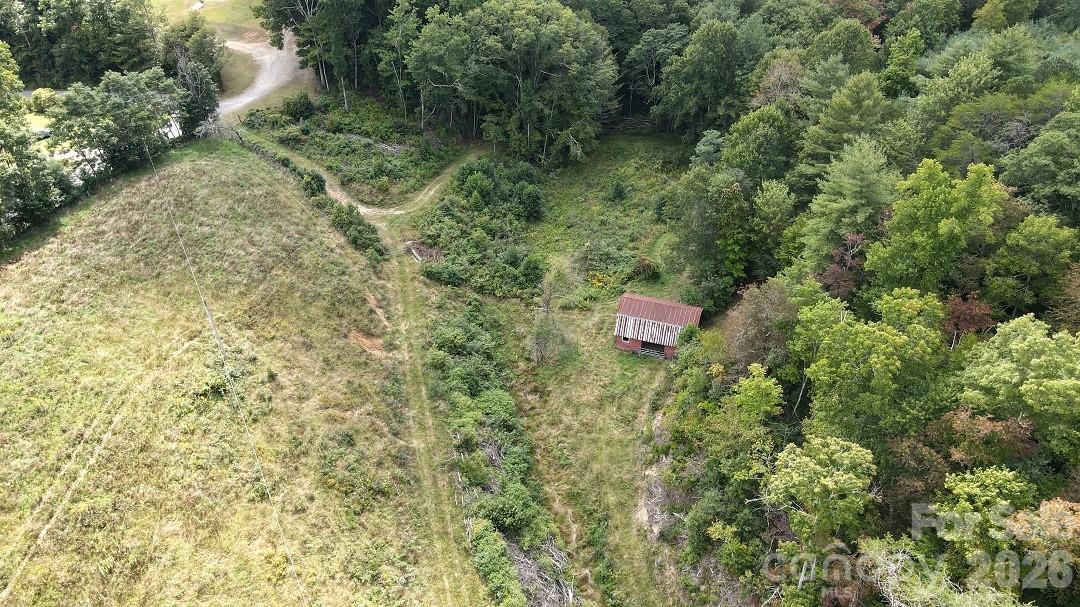 745 Broom Road — Tuckasegee