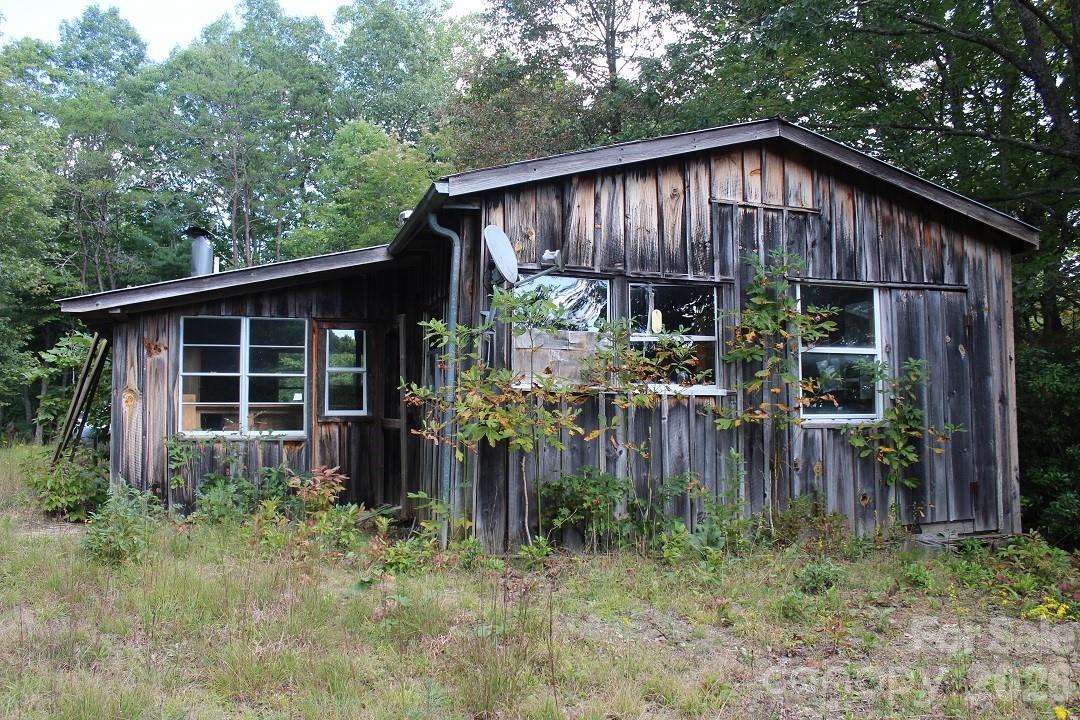 745 Broom Road — Tuckasegee