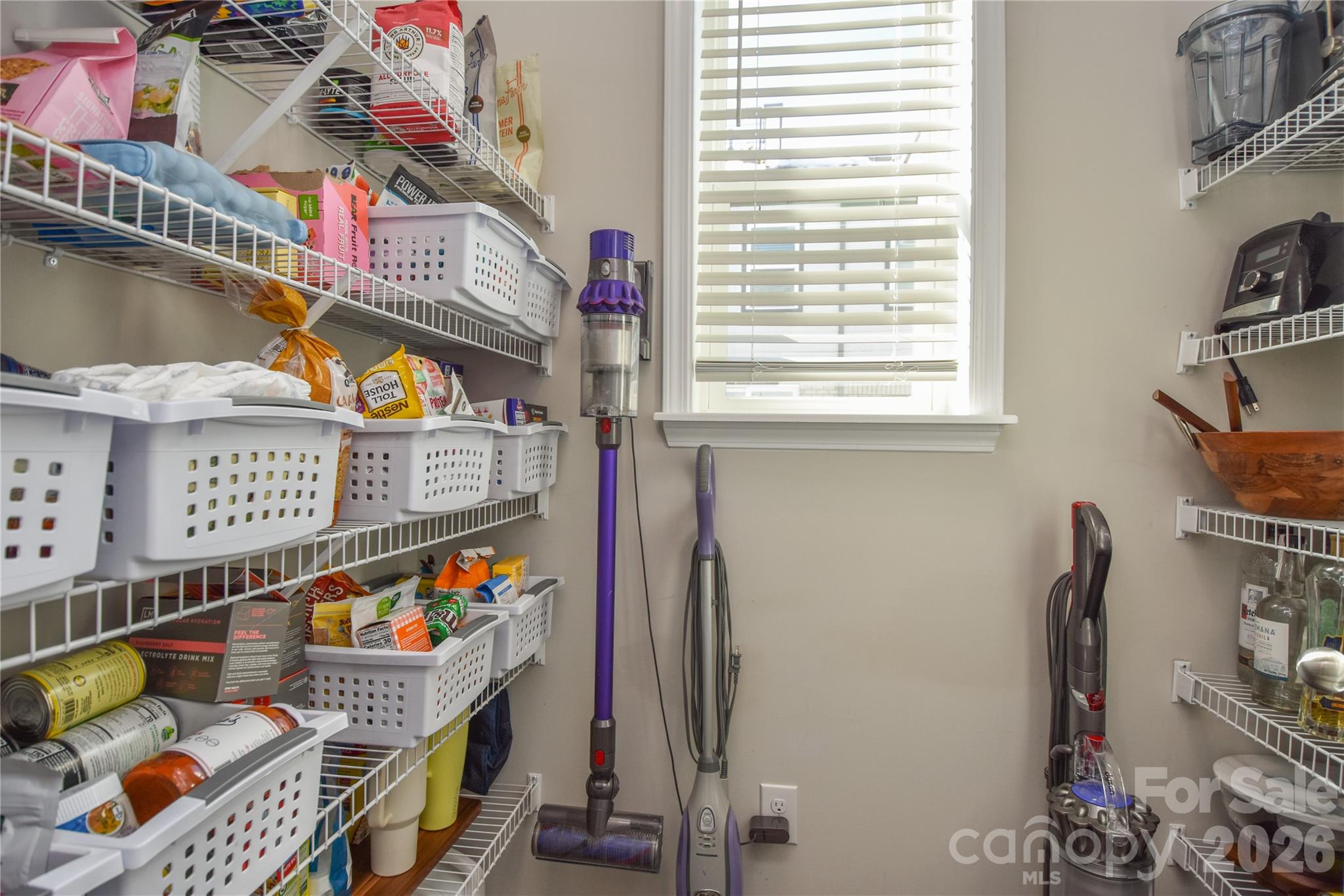 612 Tudor Park Way — Charlotte