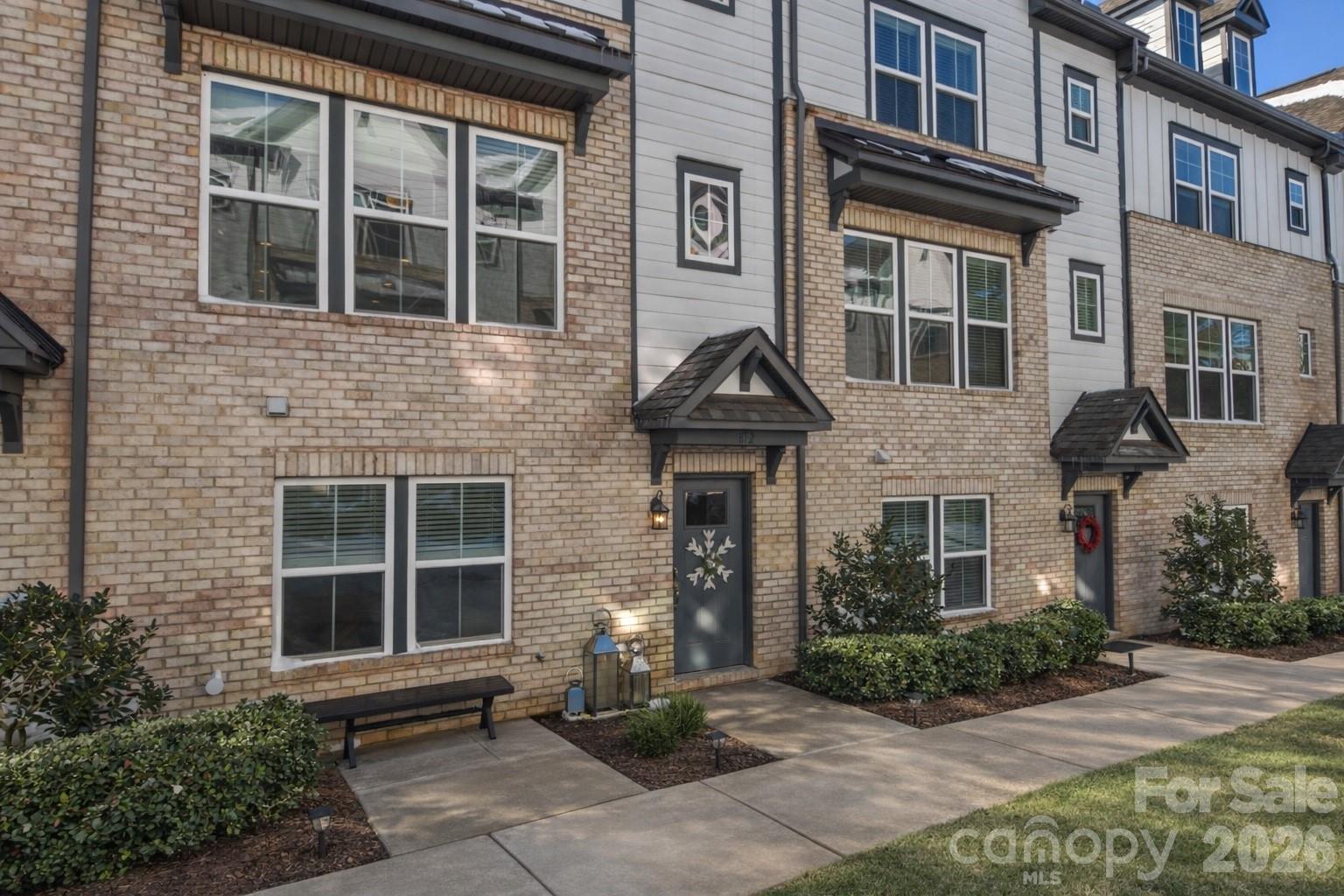 612 Tudor Park Way — Charlotte