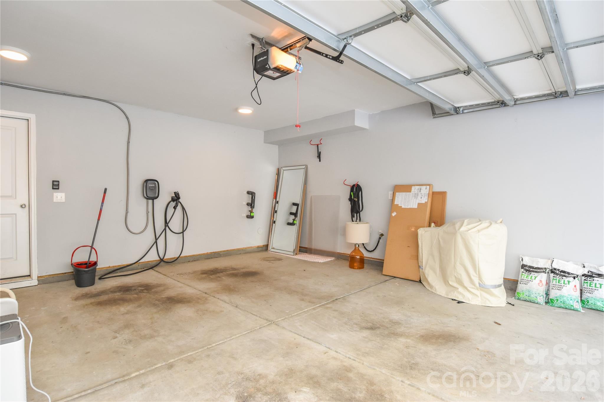 612 Tudor Park Way — Charlotte