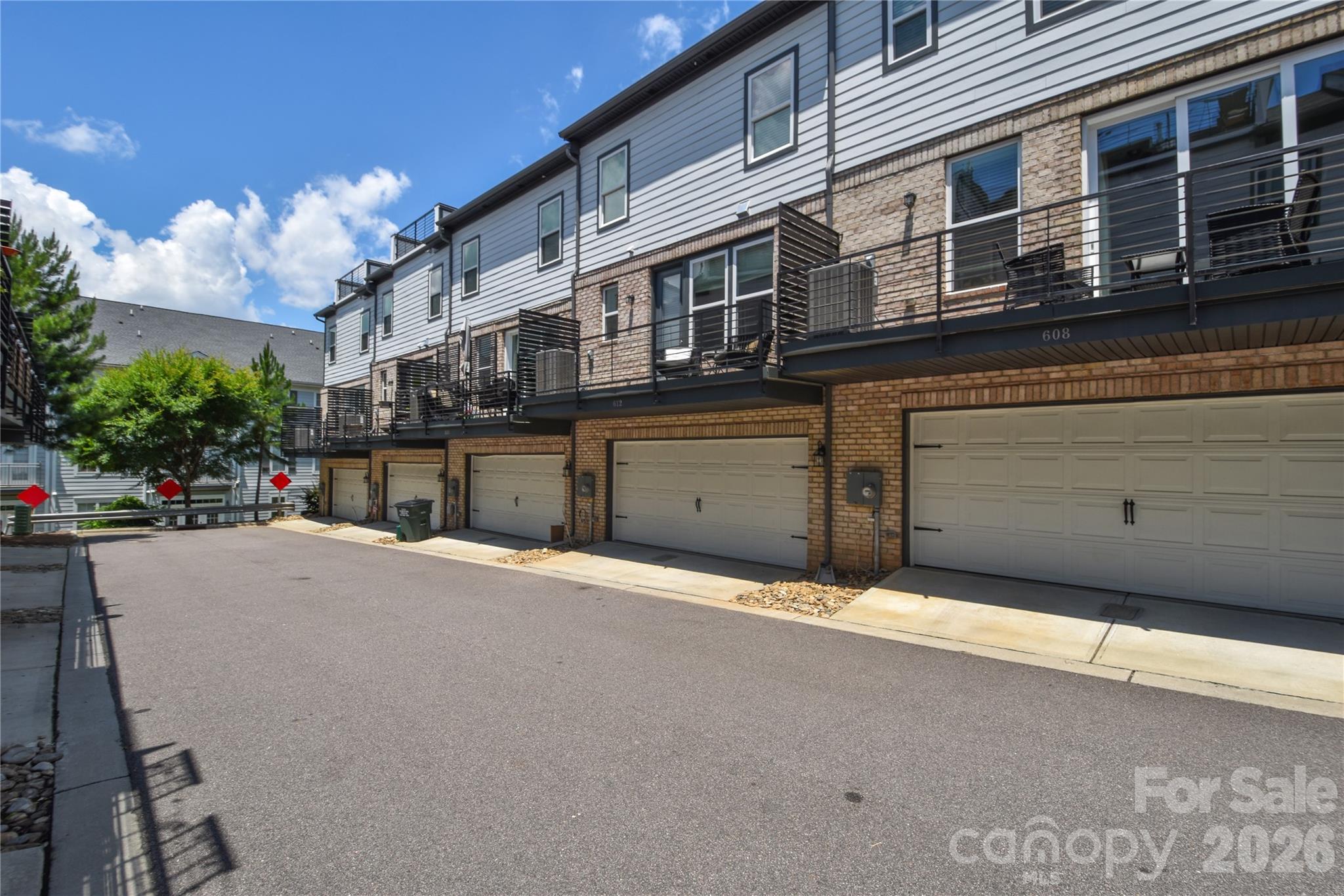 612 Tudor Park Way — Charlotte