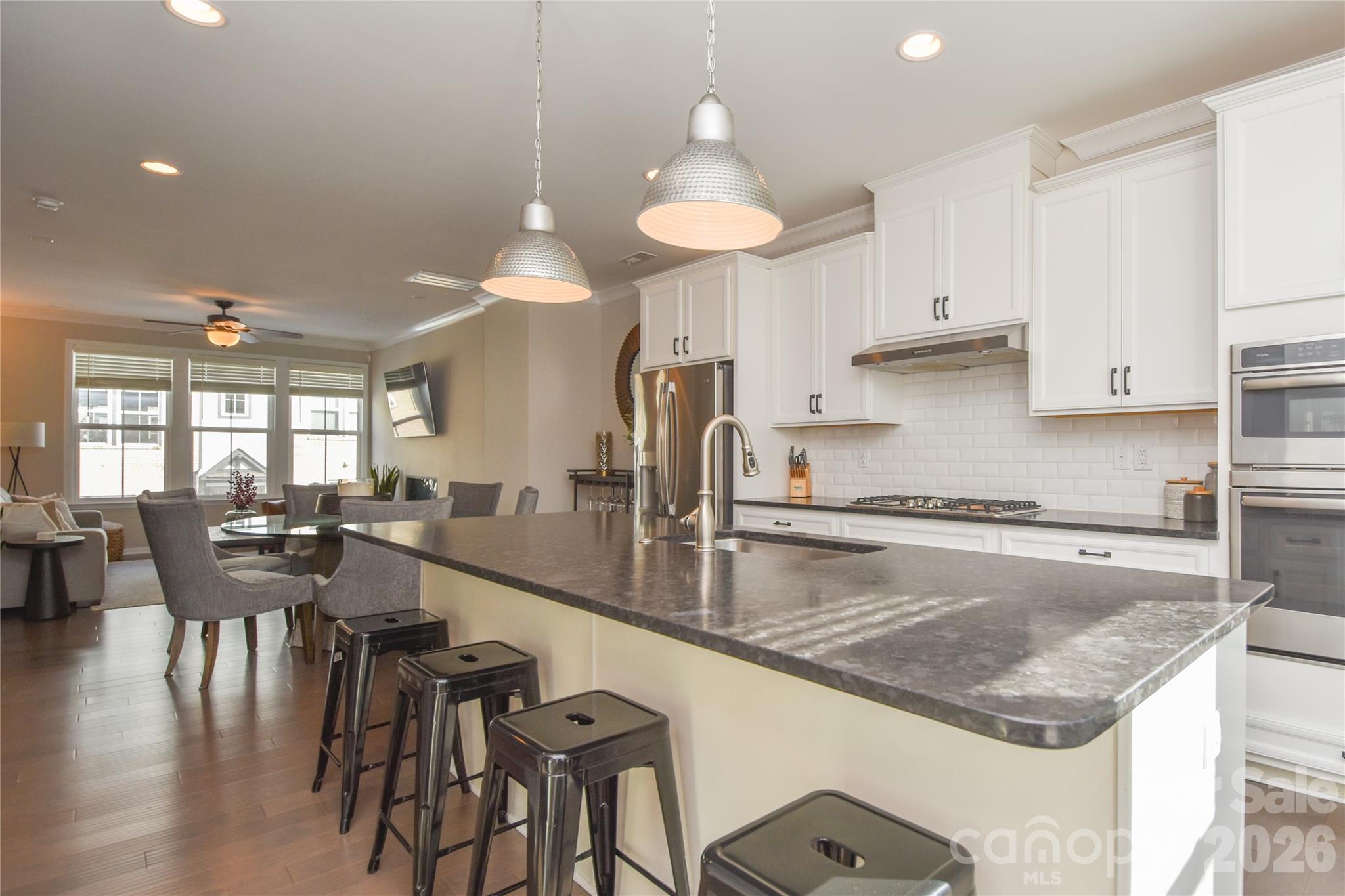 612 Tudor Park Way — Charlotte