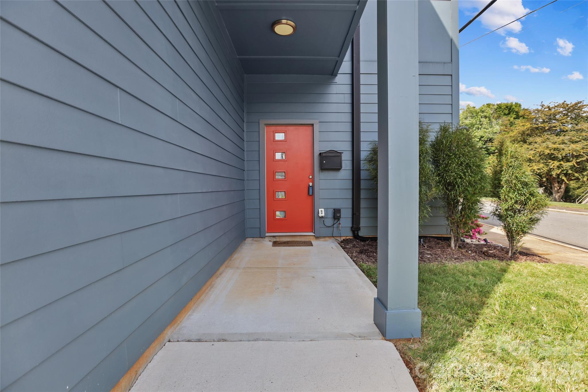 621 Campus Street — Charlotte