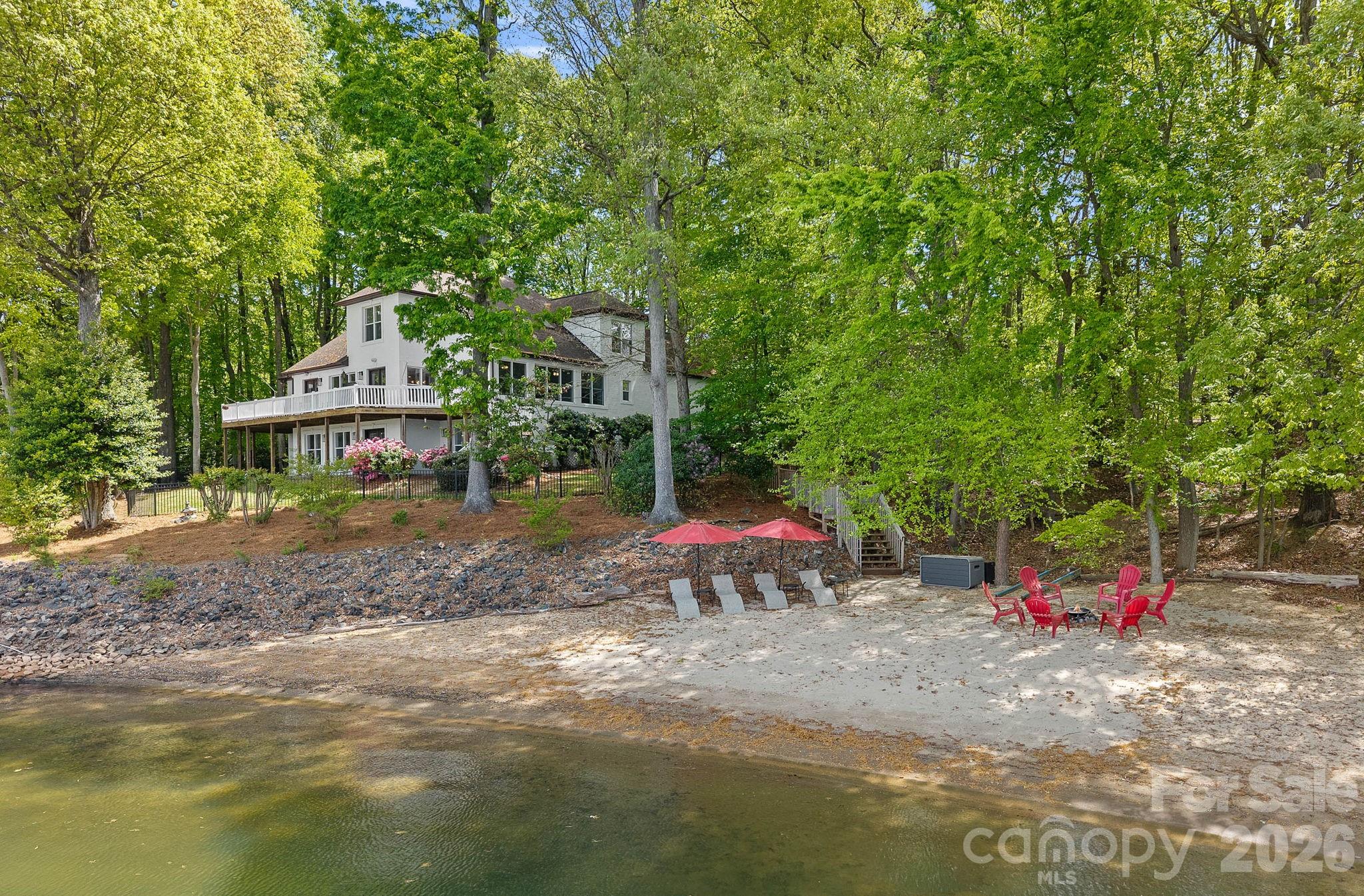139 Hawks Point Drive — Troutman